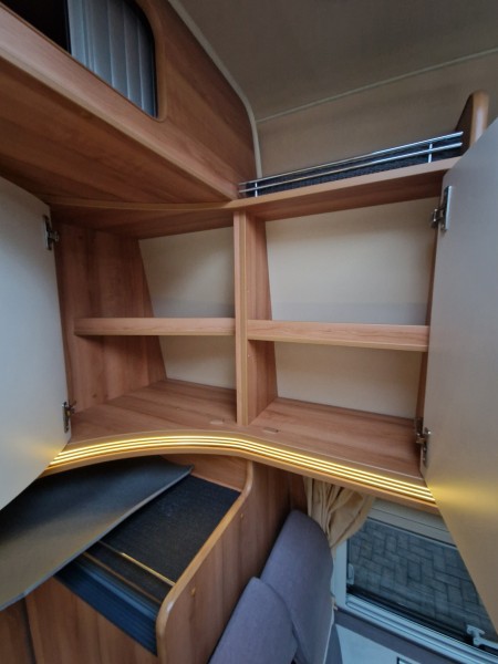 Pössl Pössl Globescout vario  545  unter 5.5meter lang! Campervan - Attiswil, Switzerland