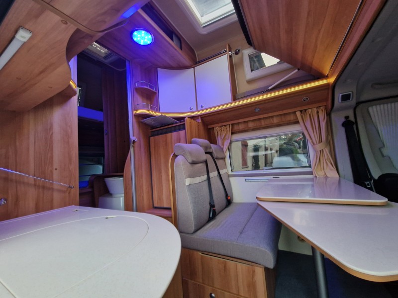 Pössl Pössl Globescout vario  545  unter 5.5meter lang! Campervan - Attiswil, Switzerland