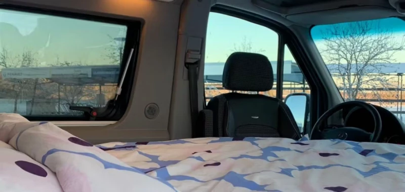 Westfalia Westfalia James Cook Campingbus - Helsinki, Finnland