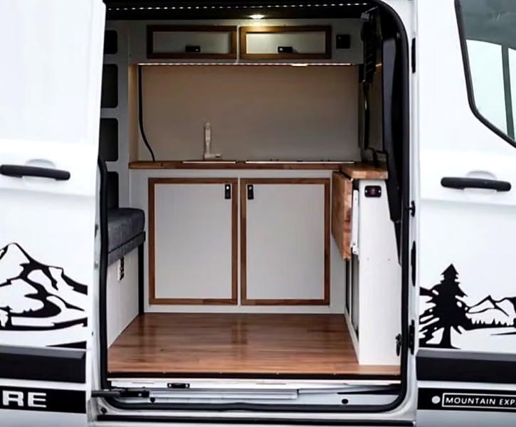 Ford Transit Camper Campervan - Tromsø, Norge