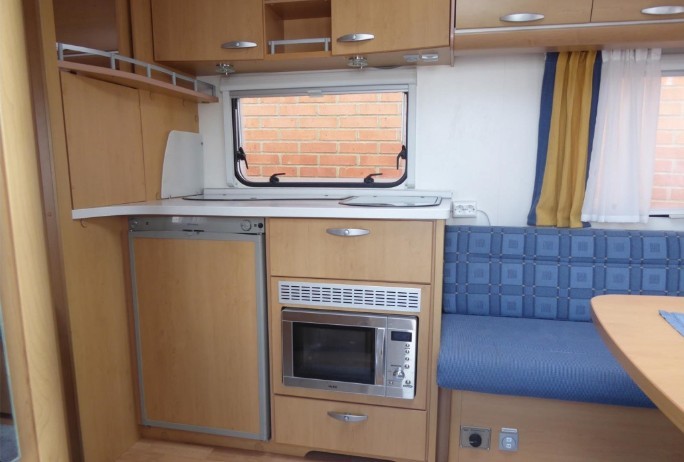 Knaus Sudwind 580 Matkailuvaunu - Nyköping, Ruotsi