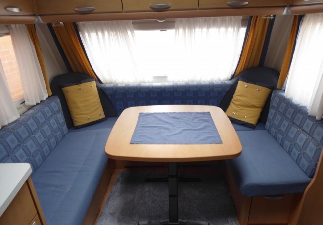 Knaus Sudwind 580 Matkailuvaunu - Nyköping, Ruotsi