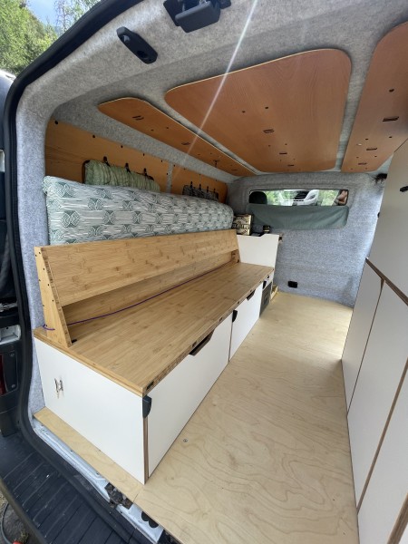 Renault Trafic Campingbus - Kehrsiten, Schweiz