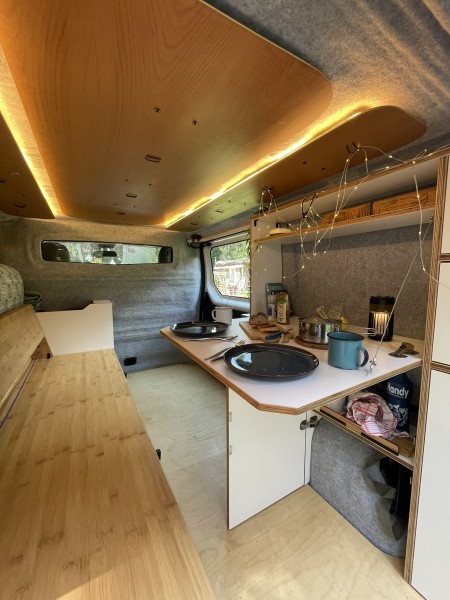 Renault Trafic Campingbus - Kehrsiten, Schweiz