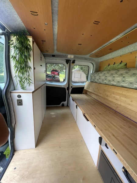 Renault Trafic Campingbus - Kehrsiten, Schweiz