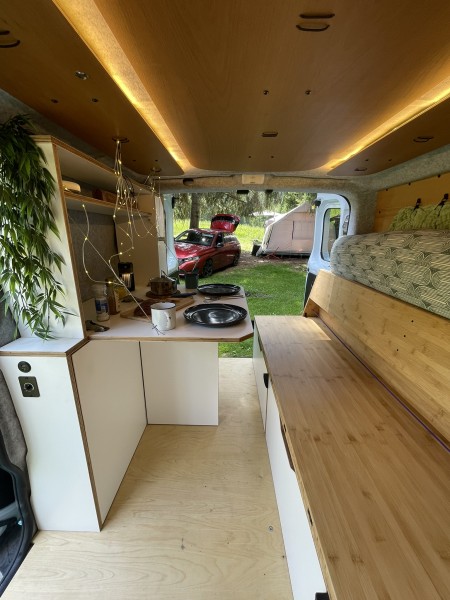 Renault Trafic Campingbus - Kehrsiten, Schweiz