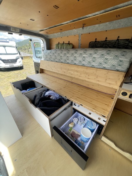 Renault Trafic Campingbus - Kehrsiten, Schweiz
