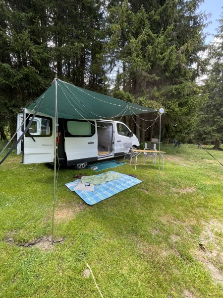 Renault Trafic Campingbus - Kehrsiten, Schweiz