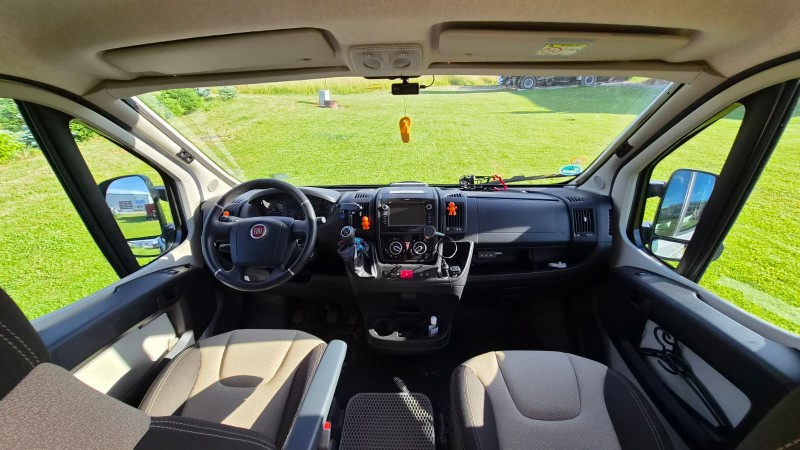 Pössl Roadcruiser Campervan - Kleinandelfingen, Switzerland