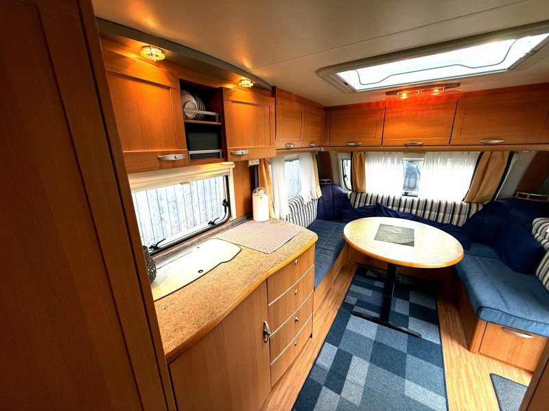 Knaus Knaus 580 Royale UK Matkailuvaunu - Luleå, Ruotsi