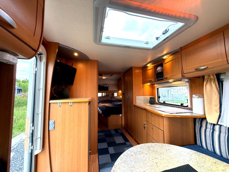 Knaus Knaus 580 Royale UK Matkailuvaunu - Luleå, Ruotsi