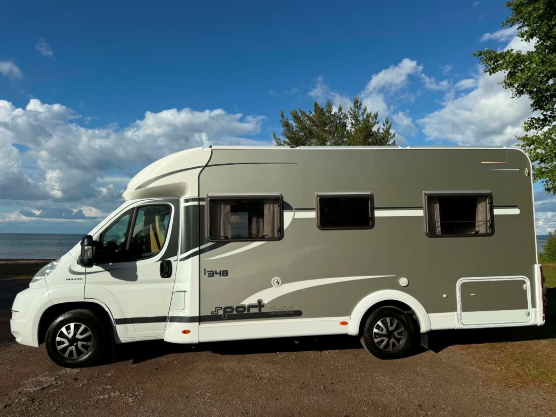 Carado T348 Motorhome - Habo, Sweden