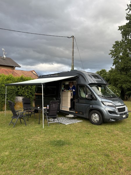 Globe‑Traveller Voyager Z Husbil - Valbirse, Schweiz