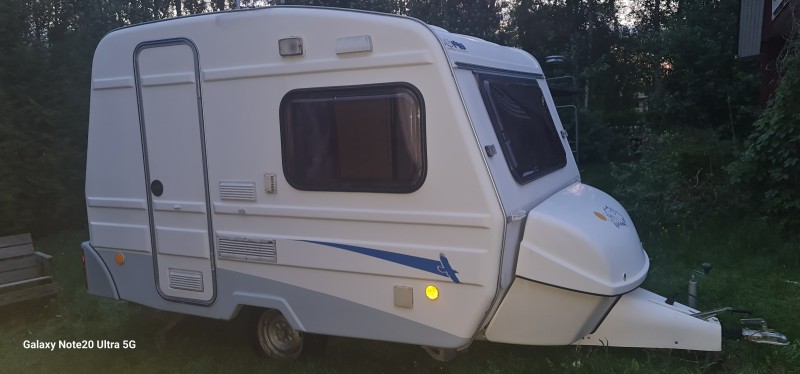 Niewiadow Poksi N-126-NT Wohnwagen - Nivala, Finnland