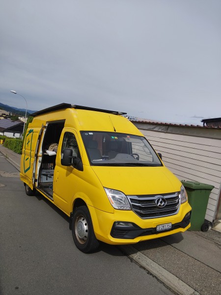 Maxus EV80 Retkeilyauto - Horw, Sveitsi