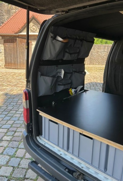 Toyota Hiace 4x4 Van - Falkensee, Allemagne