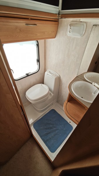 Trigano Rubis 420 Caravan - Malters, Switzerland
