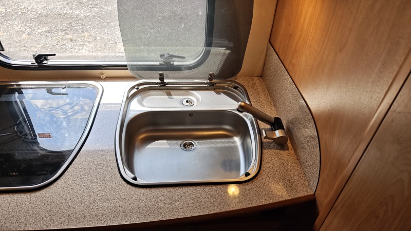 Trigano Rubis 420 Caravan - Malters, Switzerland