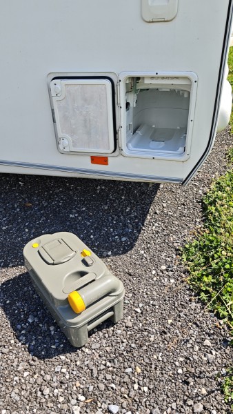 Trigano Rubis 420 Campingvogn - Malters, Sveits