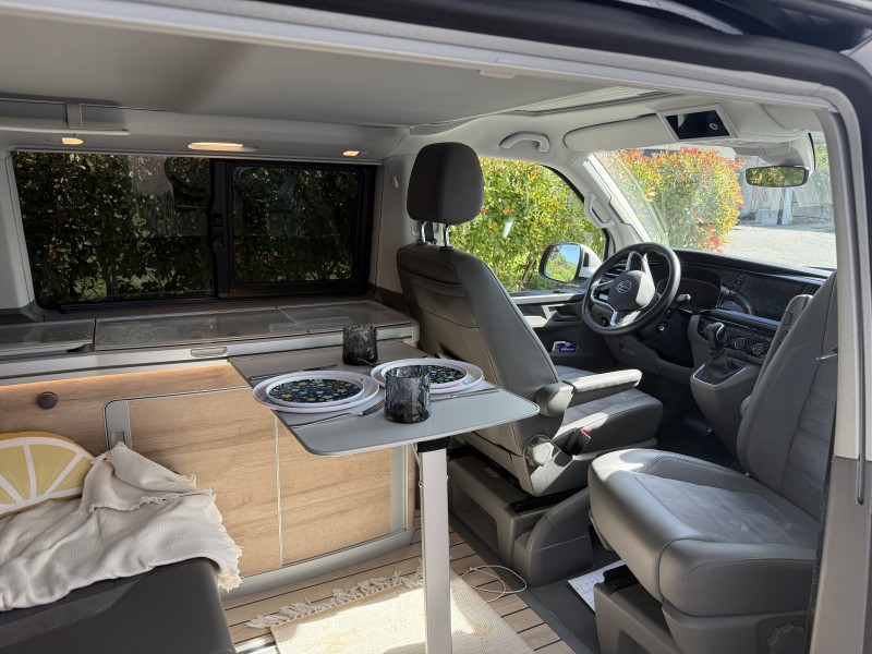 VW T6.1 California Van - Steinerberg, Suisse