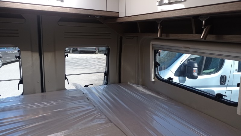 Pössl 2WIN R Plus mit RAUMBAD und AHK Camping-car - Wangen im Allgäu, Allemagne