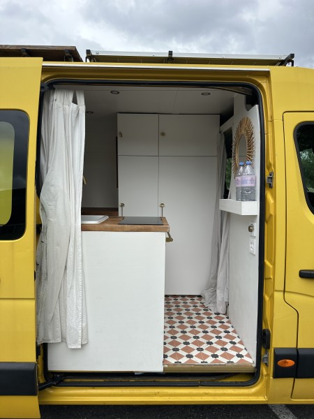 Renault Master T35 dCi125 Campervan - Münsingen, Switzerland