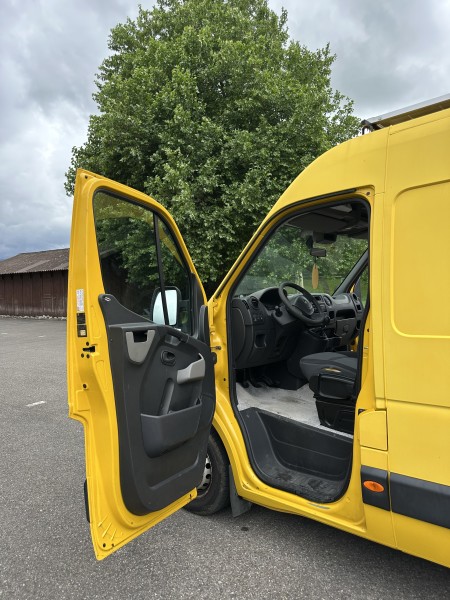 Renault Master T35 dCi125 Campervan - Münsingen, Switzerland