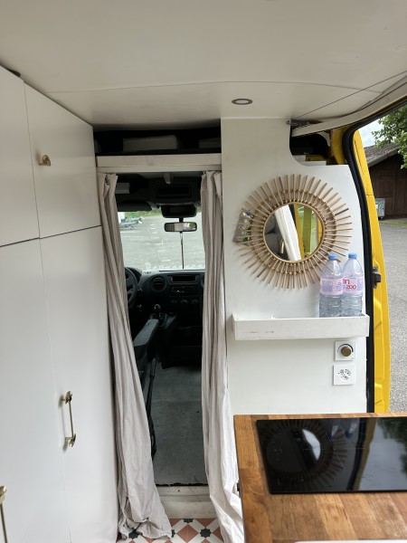 Renault Master T35 dCi125 Campervan - Münsingen, Switzerland