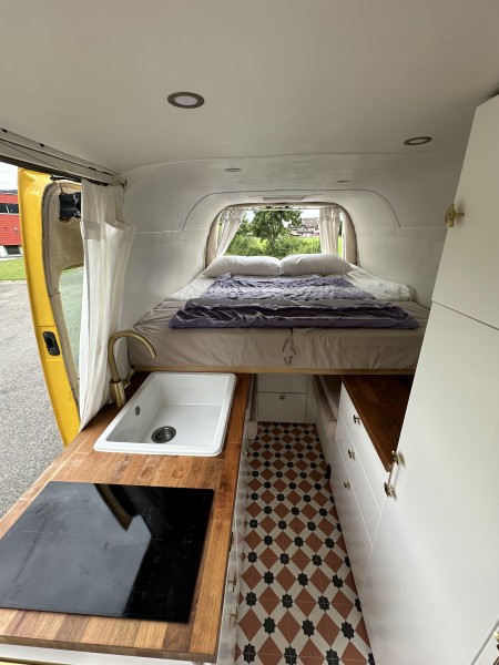 Renault Master T35 dCi125 Campervan - Münsingen, Switzerland