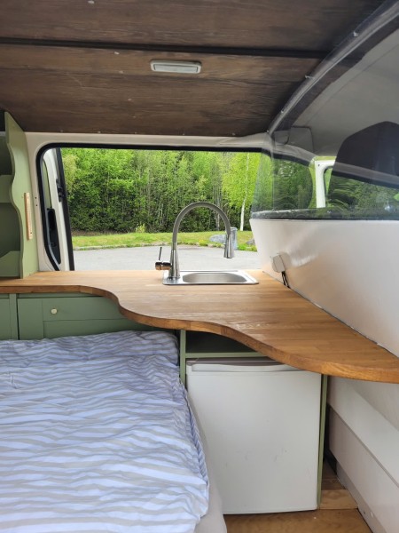 VW Transporter Van - Leirsund, Norvège