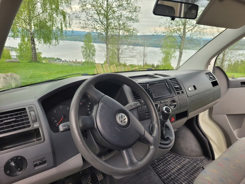 VW Transporter Van - Leirsund, Norvège