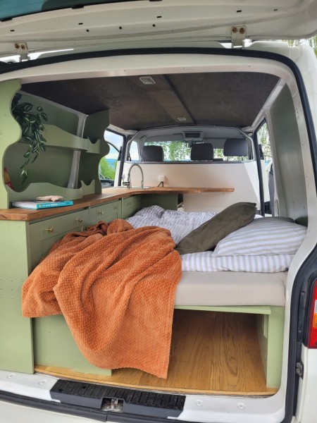 VW Transporter Van - Leirsund, Norvège