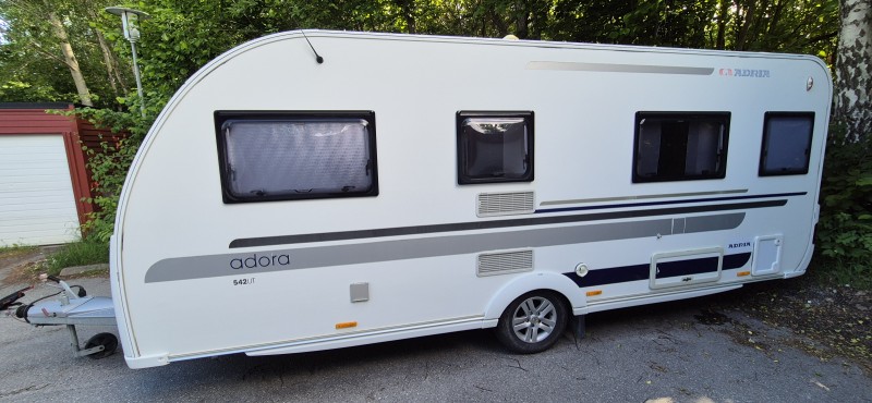 Adria ADORA 542 UT Wohnwagen - Rönninge, Schweden