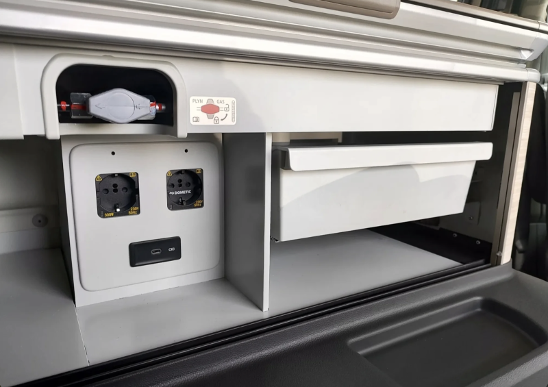 VW California 7 Ocean Campervan - Romont, Schweiz