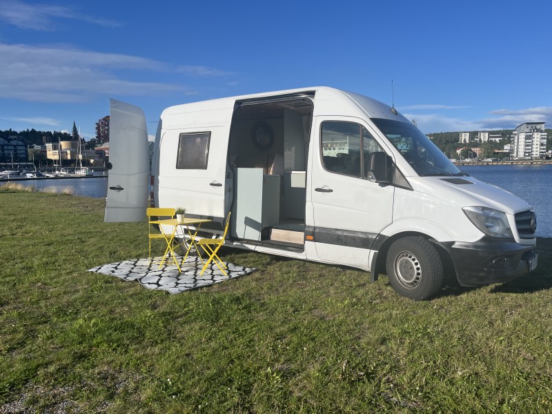   Retkeilyauto - Vällingby, Ruotsi