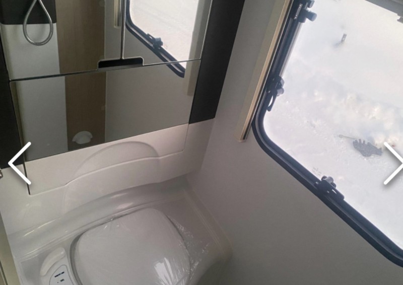 Adria Action 391 LH Matkailuvaunu - Västerås, Ruotsi
