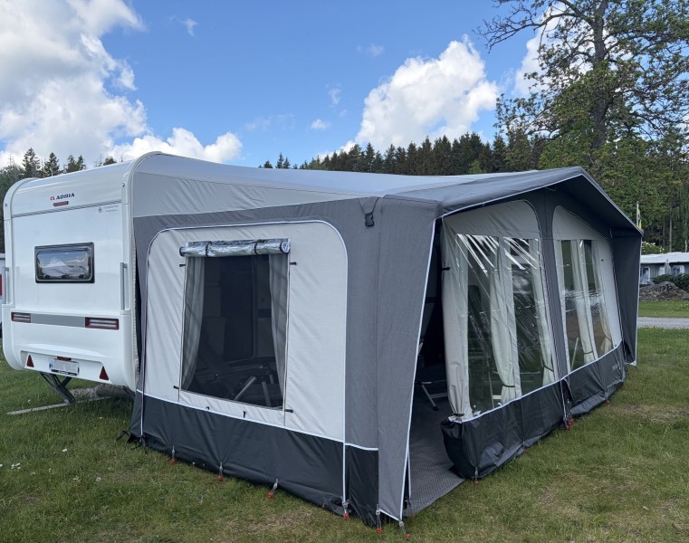 Adria Altea 542 PK Wohnwagen - Vallentuna, Schweden