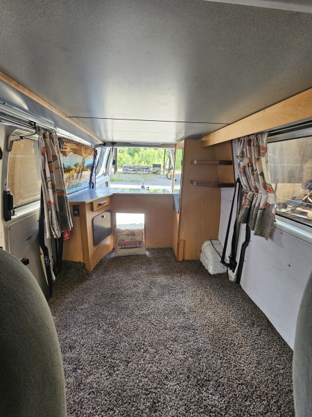 VW Transporter multivan Westfalia Retkeilyauto - Vallset, Norja