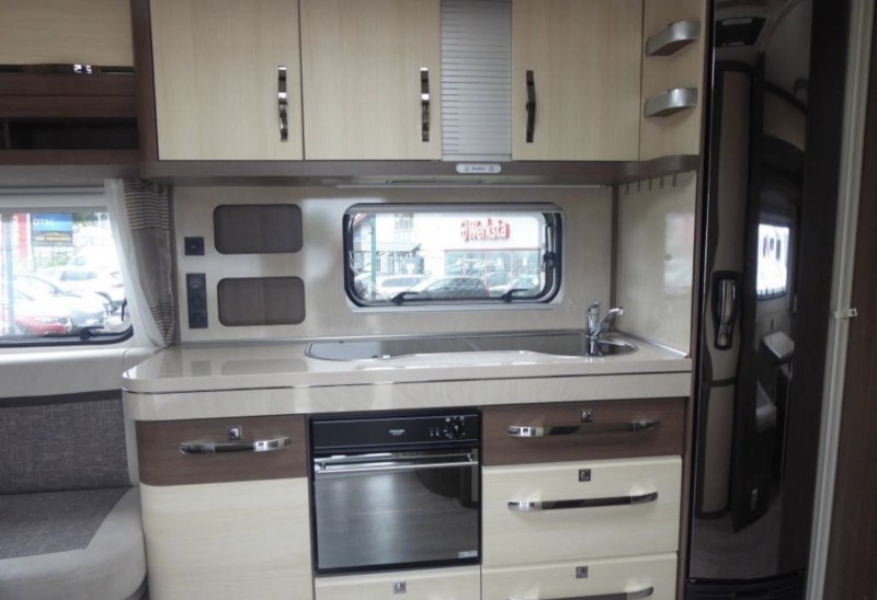 Hobby 720 ukfe prestige Wohnwagen - Upplands Väsby, Schweden