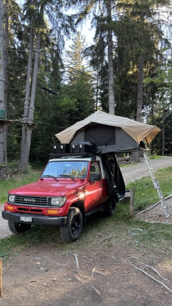 Toyota land cruiser Campingbus - Crans-Montana, Schweiz