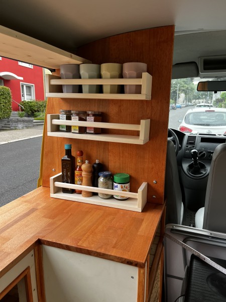 VW T5 Retkeilyauto - Aachen, Saksa
