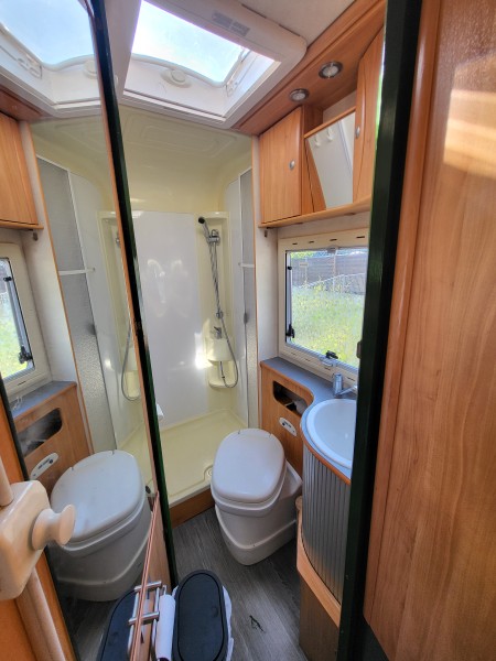 Adria Stargo 662 SP Wohnmobil - Skokloster, Schweden