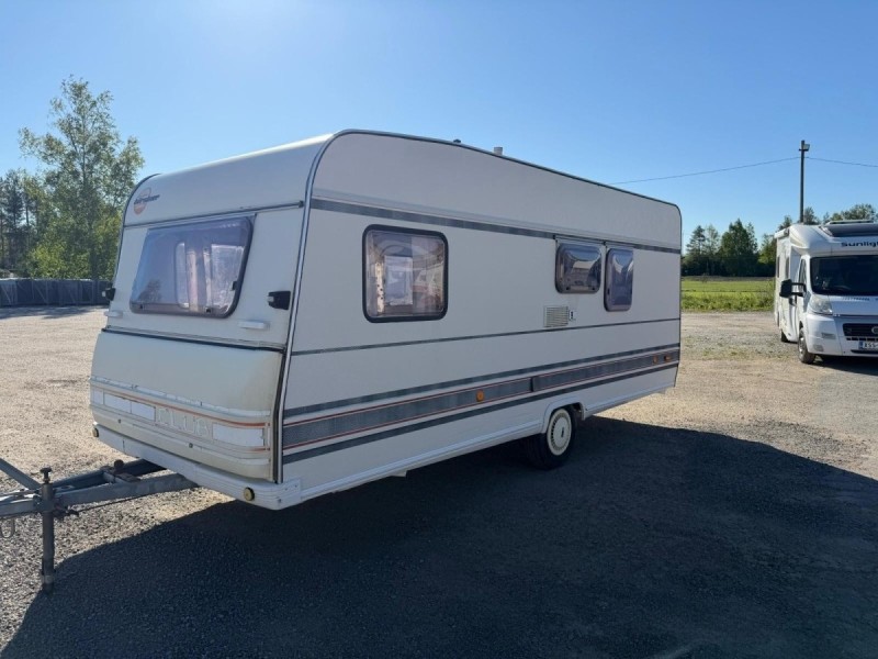Bürstner CLUB 490 TM Wohnwagen - Orismala, Finnland