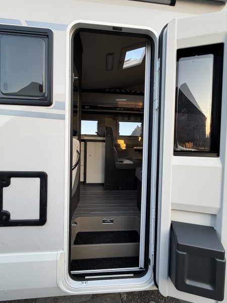 Fiat Roller Team Kronos 290M Camping-car - Oschwand, Suisse