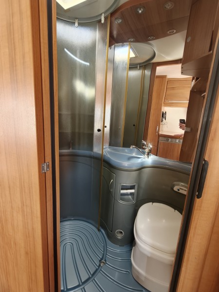 Eura Mobil Terrestra 690 HS Camping-car - Kölliken, Suisse