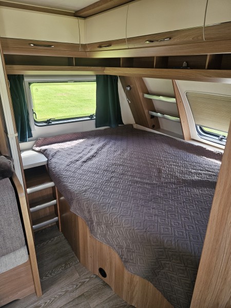 Hobby 545 kmf de luxe Wohnwagen - Västerås, Schweden
