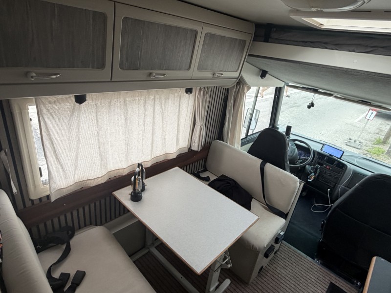 Niesmann + Bischoff Arto Camping-car - Fjelstervang, Danemark