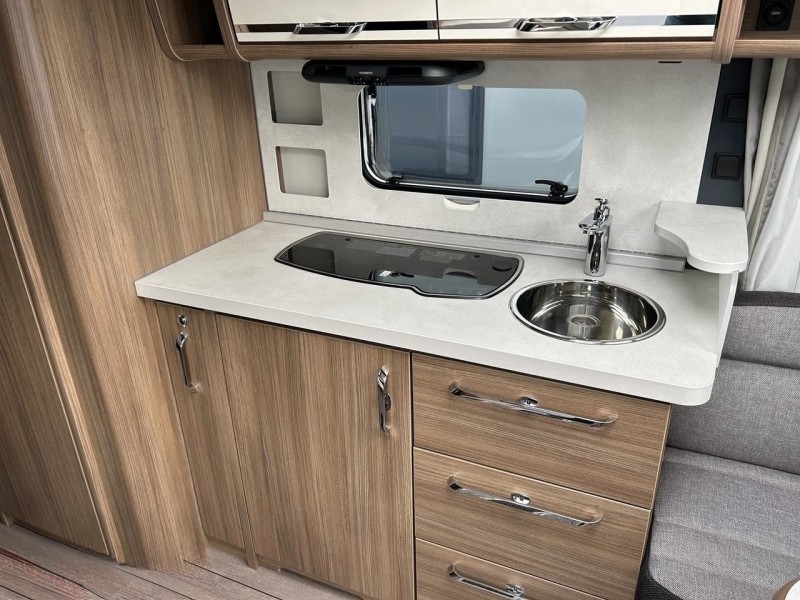 Knaus 590 UK Caravan - Bräkne-Hoby, Sweden