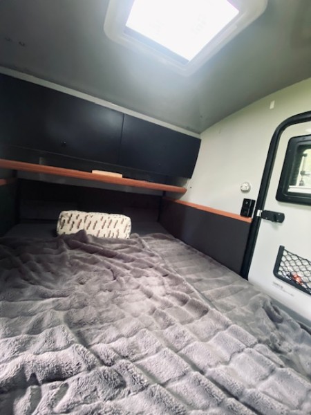 Hero Camper Livingstone Campingbus - Köln, Deutschland