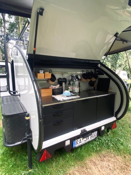 Hero Camper Livingstone Campingbus - Köln, Deutschland